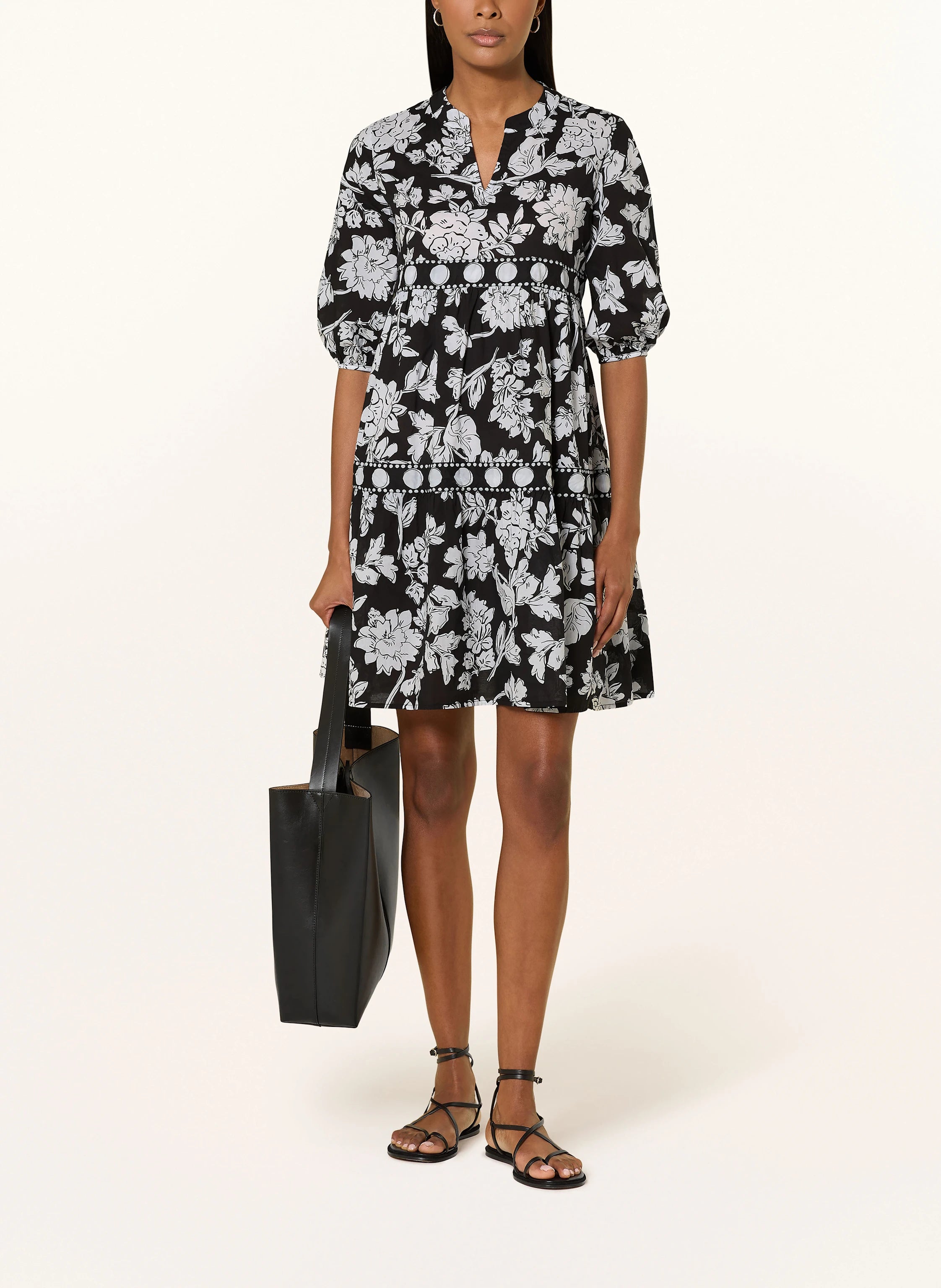 Emily Van Den Bergh - Black and White Flower Print Dress
