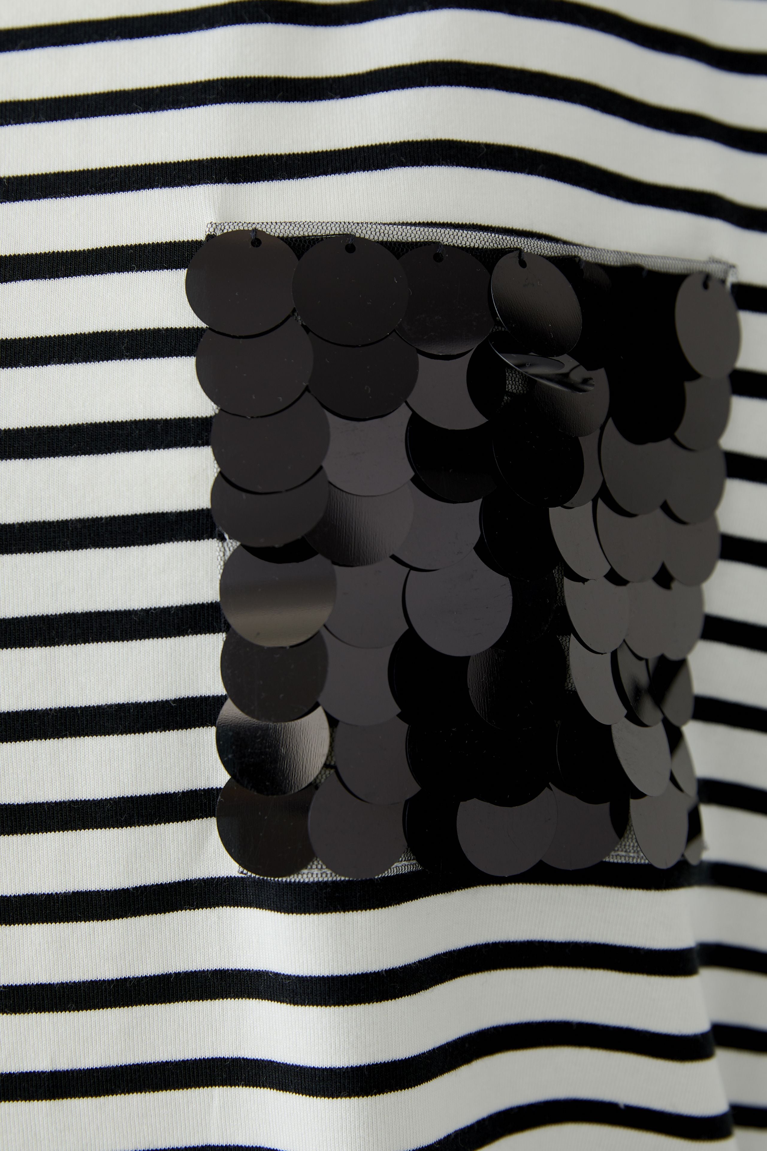 Oui - Sequin Pocket Top
