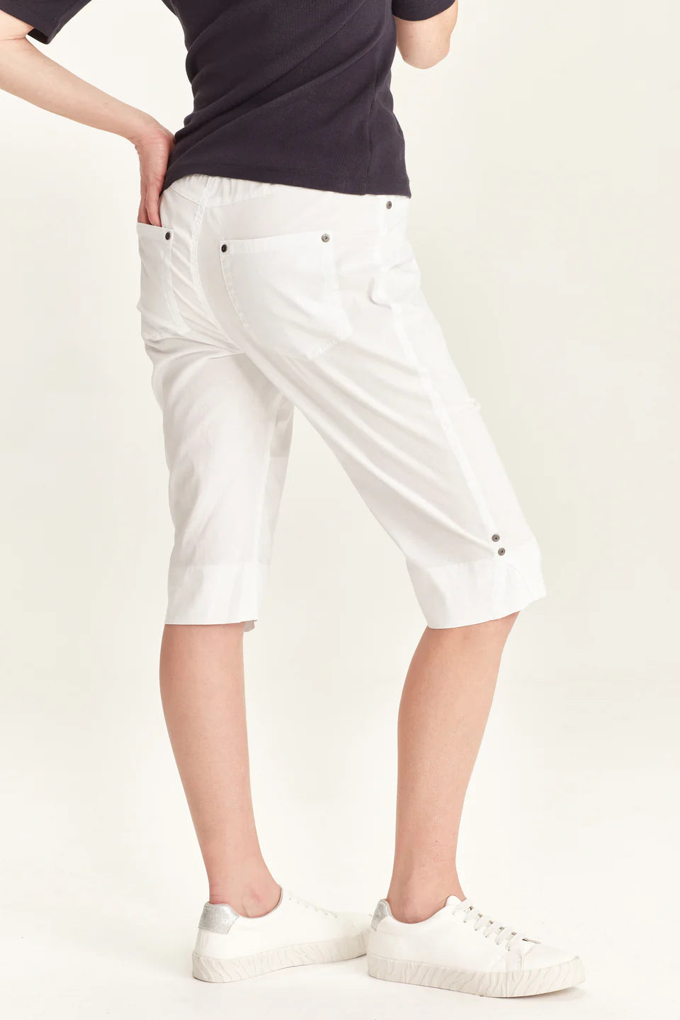 Verge - Bermuda Short - White