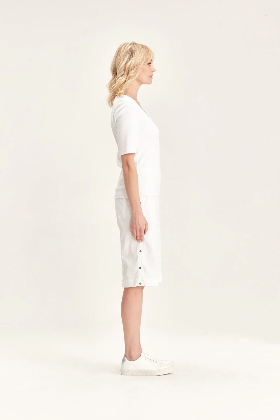 Verge - Acrobat Rolled Short - White
