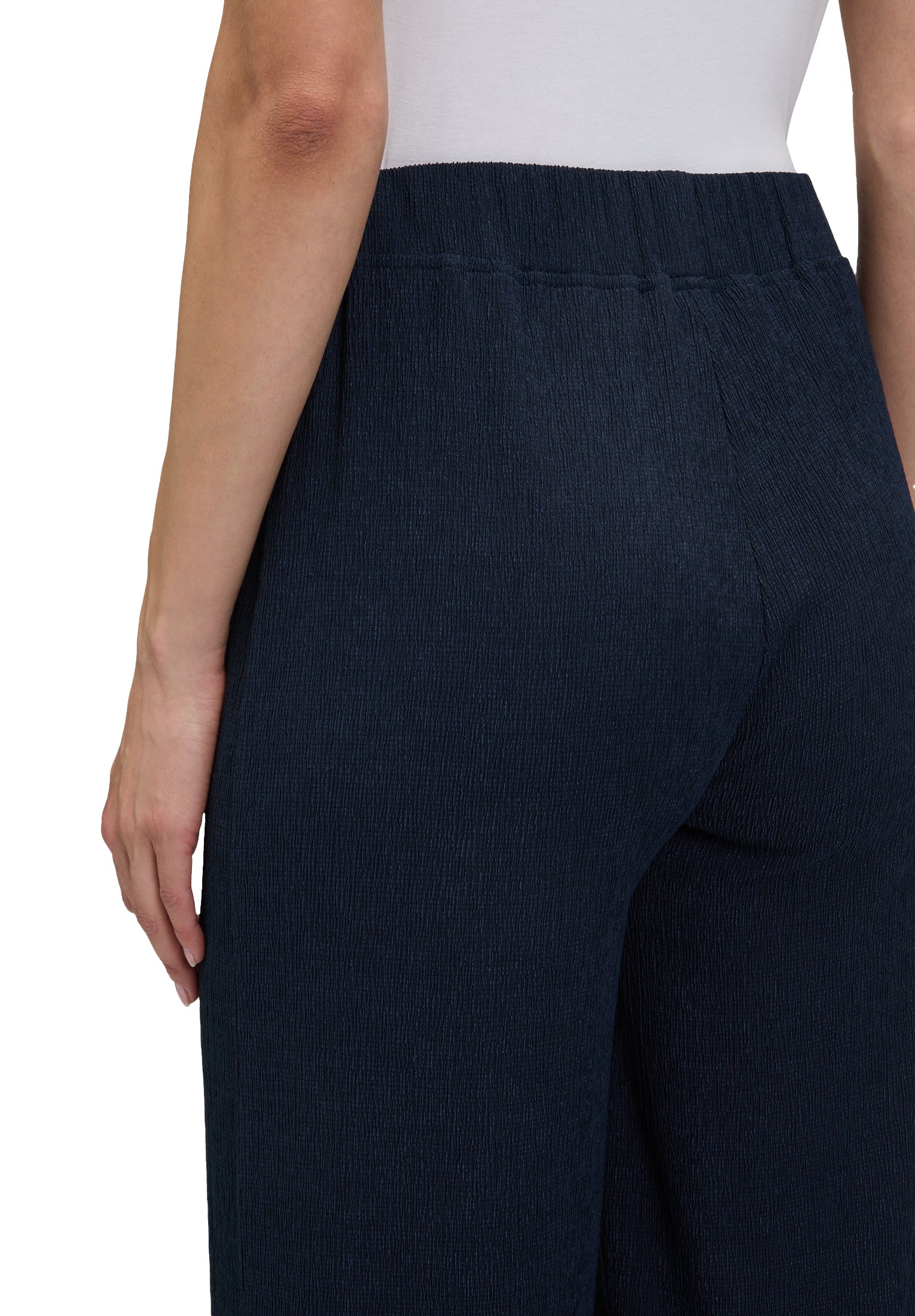 Betty Barclay- Navy Wide Leg Pull On Pant