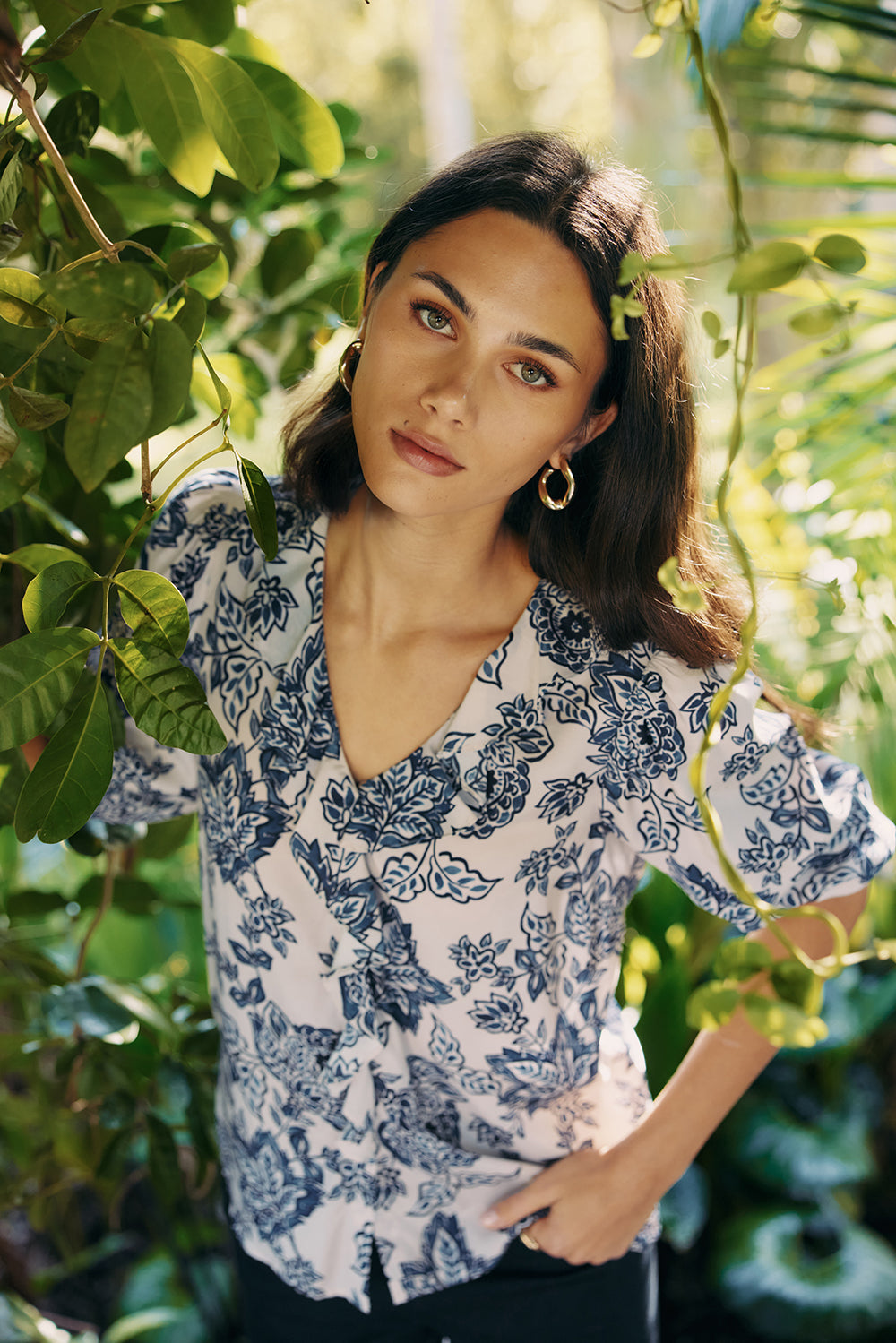 Loobies Story - Indie Blouse