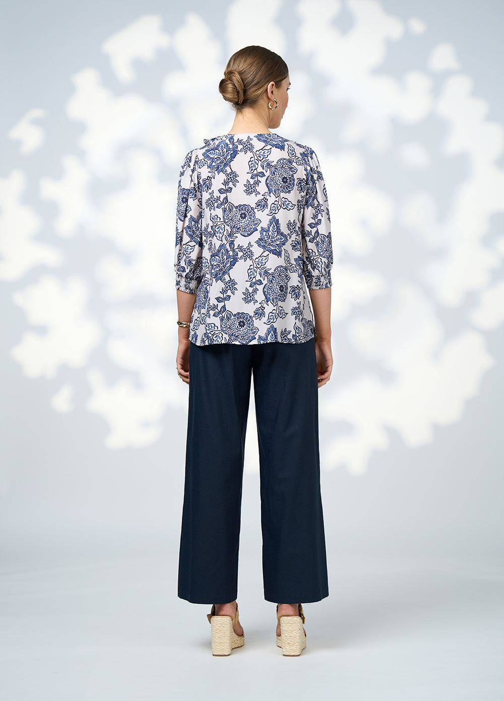 Loobies Story - Indie Blouse