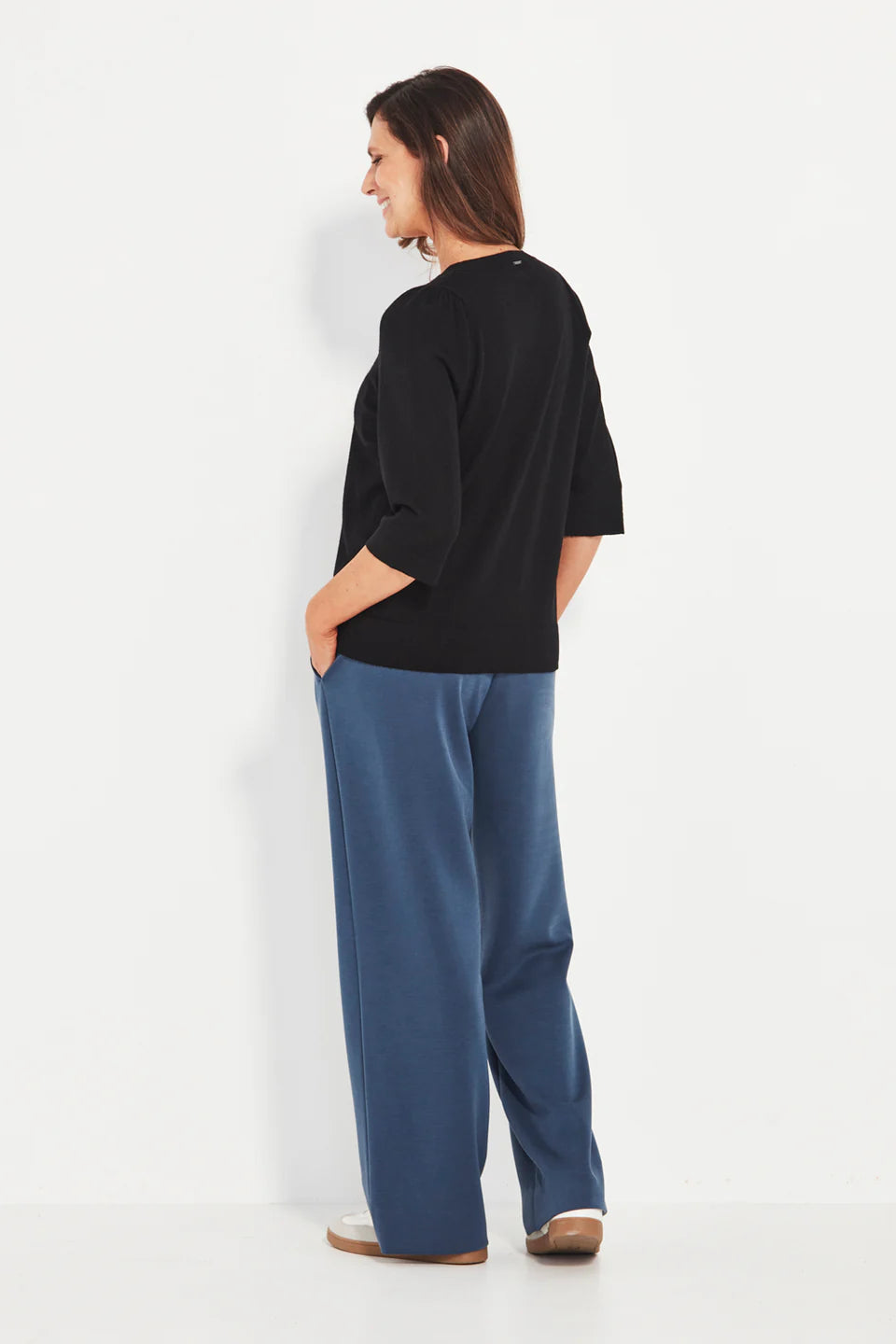 Verge - Zoe Top - Black