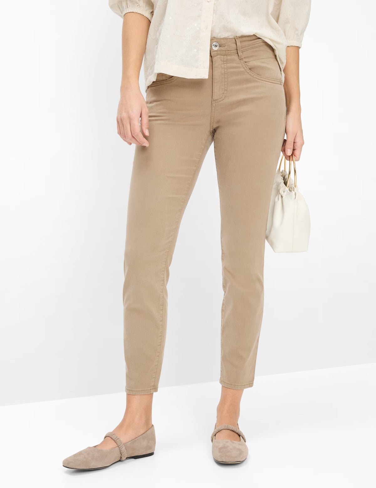 BRAX Shakira Free to Move Ultralight Light Brown Jeans