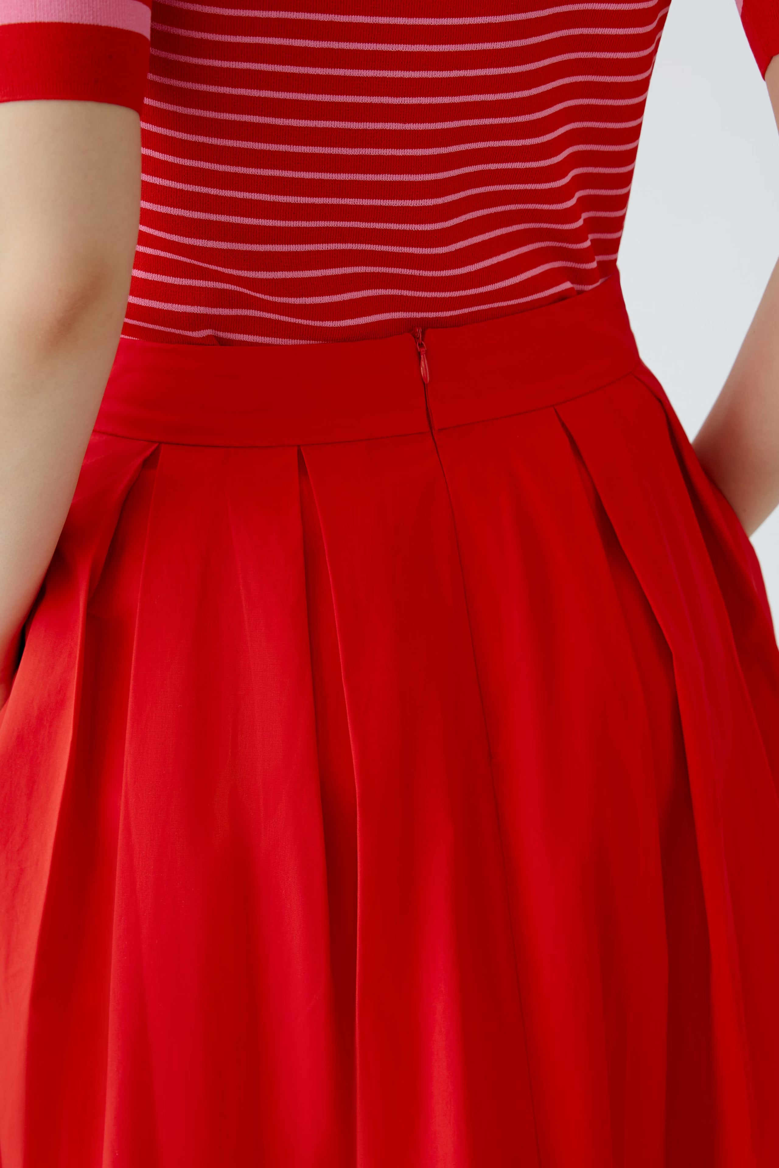 Oui - Midi Skirt Lipstick Red