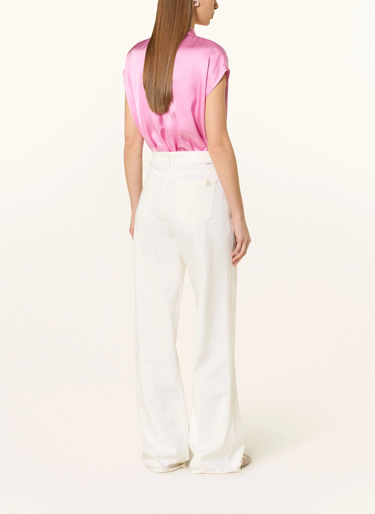 Emily Van Den Bergh - Pink Shirt