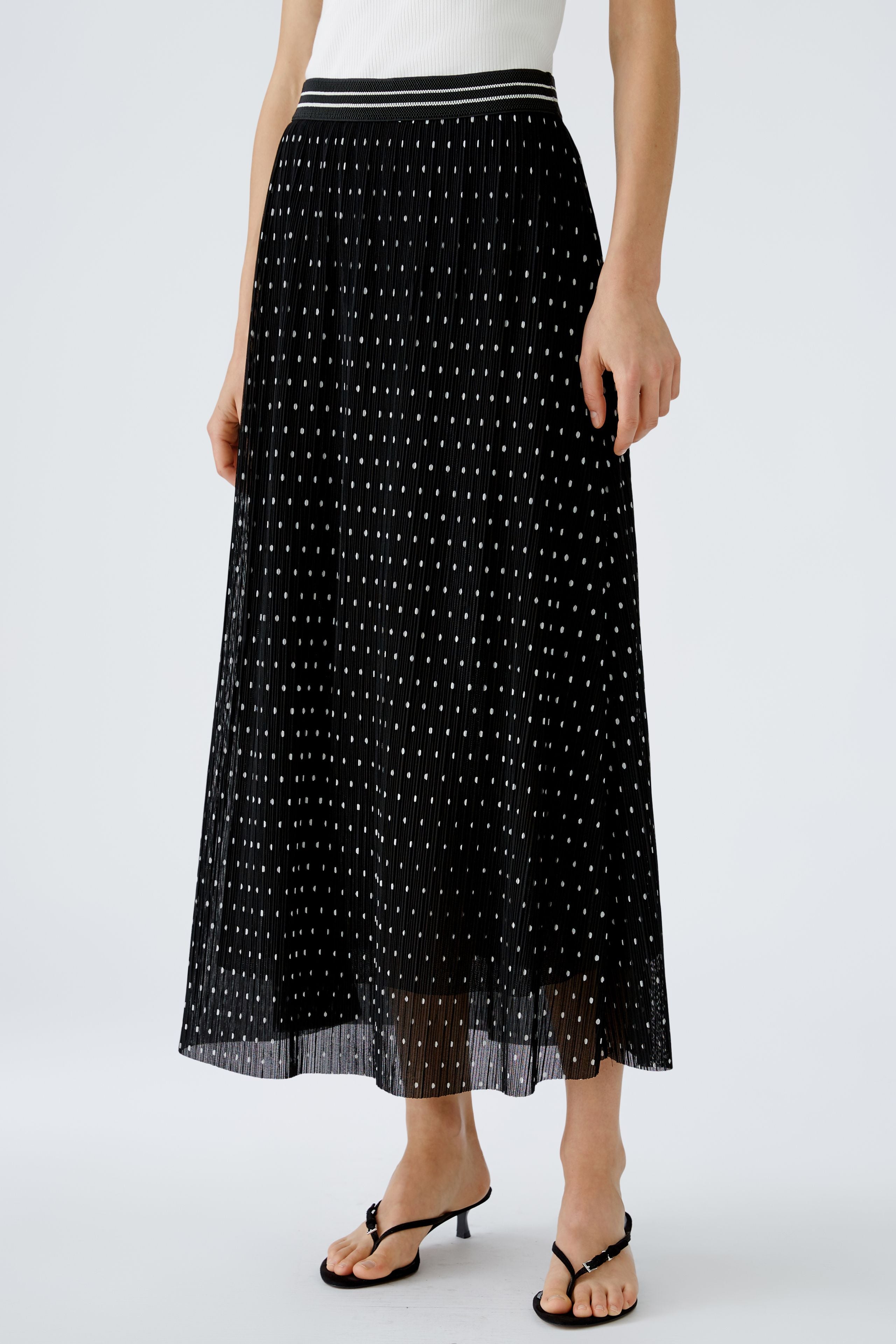 Oui- Black and White Spot Skirt