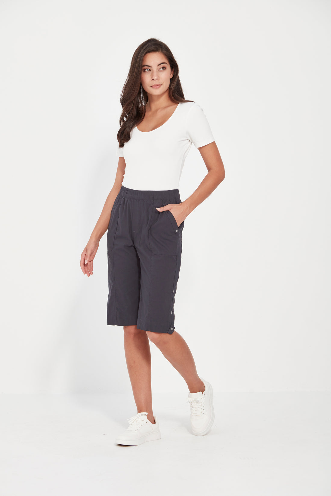 Verge- Acrobat Rolled Short - Denim Marle