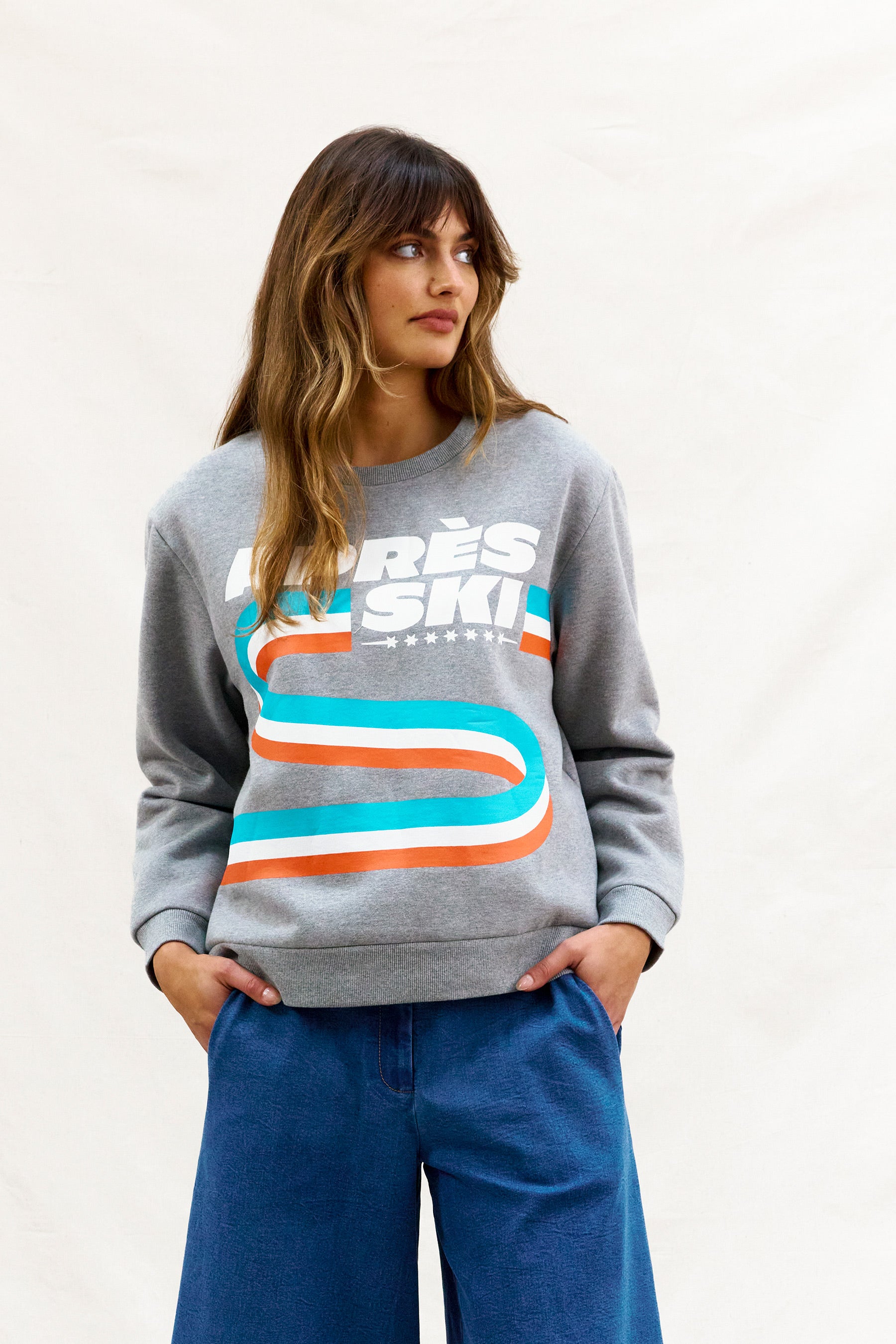 Binny - APRES   ALL   DAY.   Crewneck.