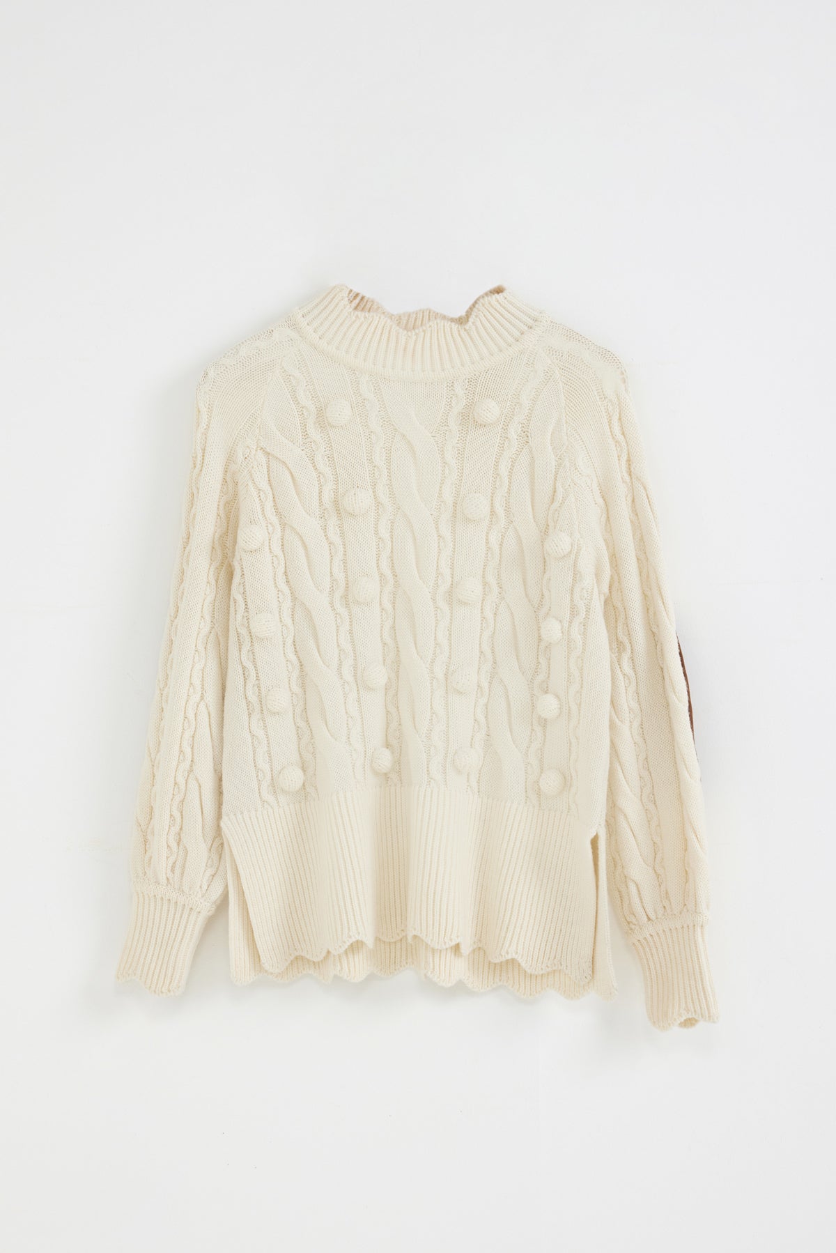 Binny - The Twelve Apostles Knit White