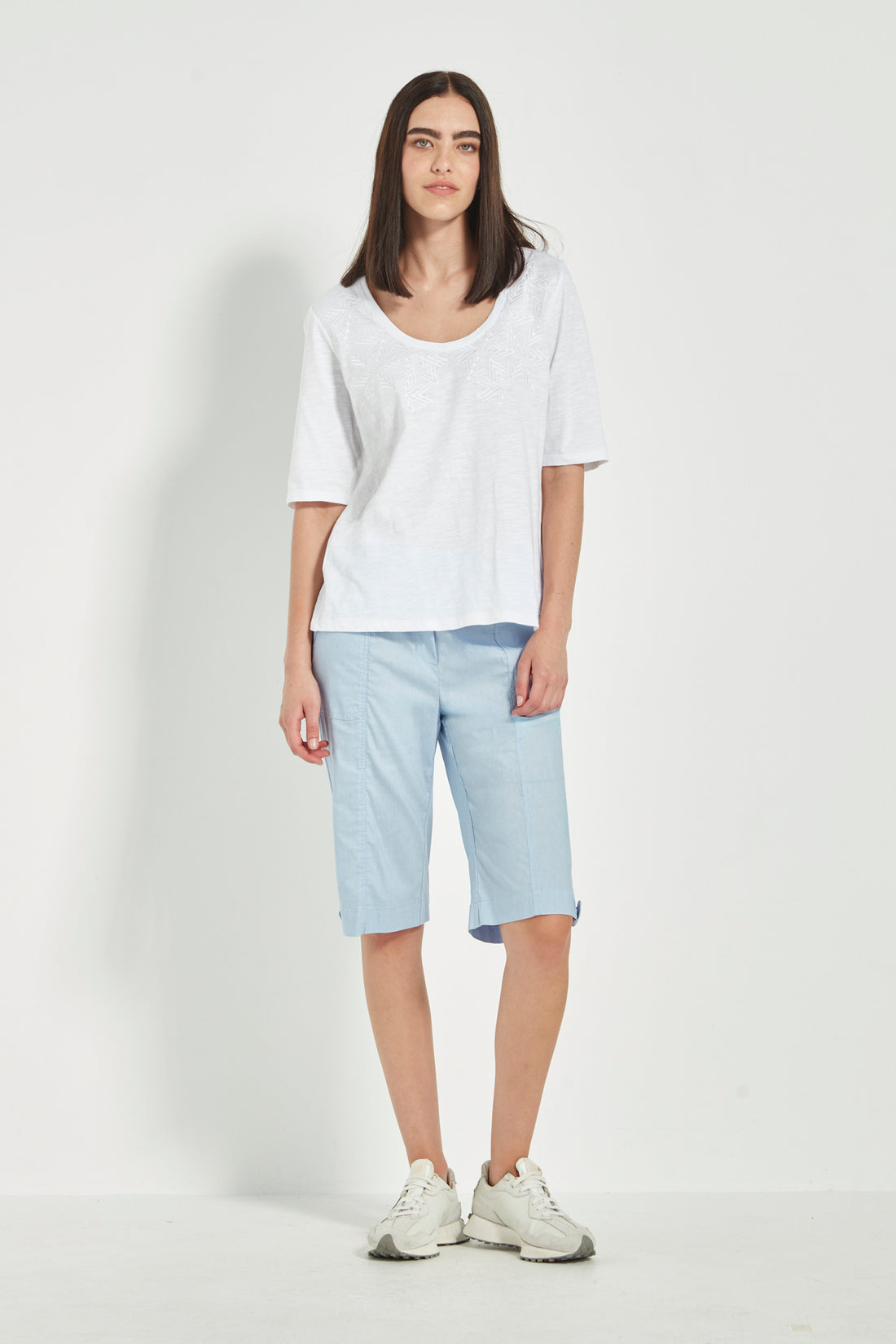 Verge - Acrobat Rolled Short -Chambray