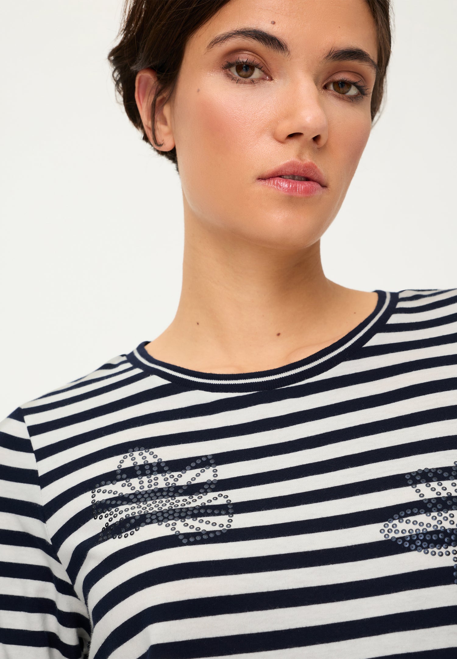Olsen Sequin Embellished Flower Striped T-shirt