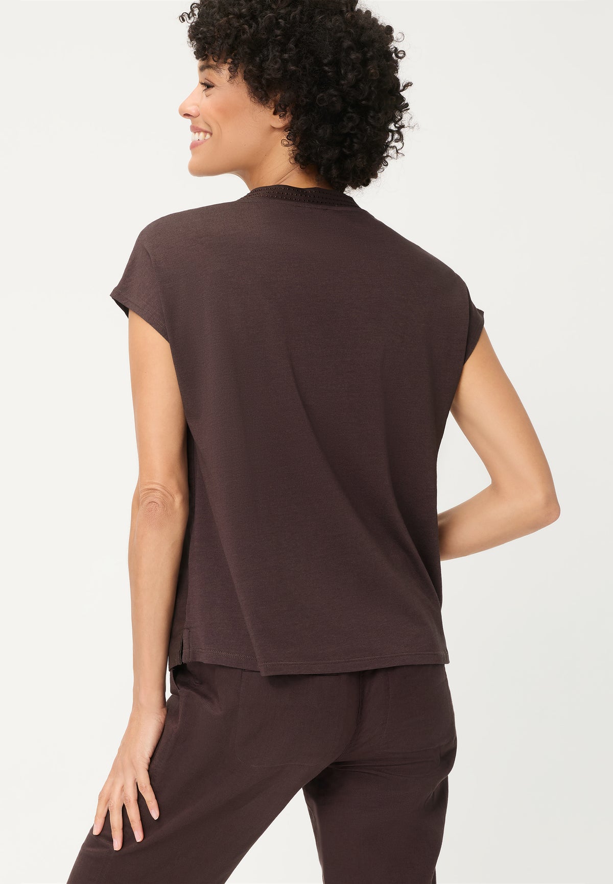 Olsen- Dark Choc Tee