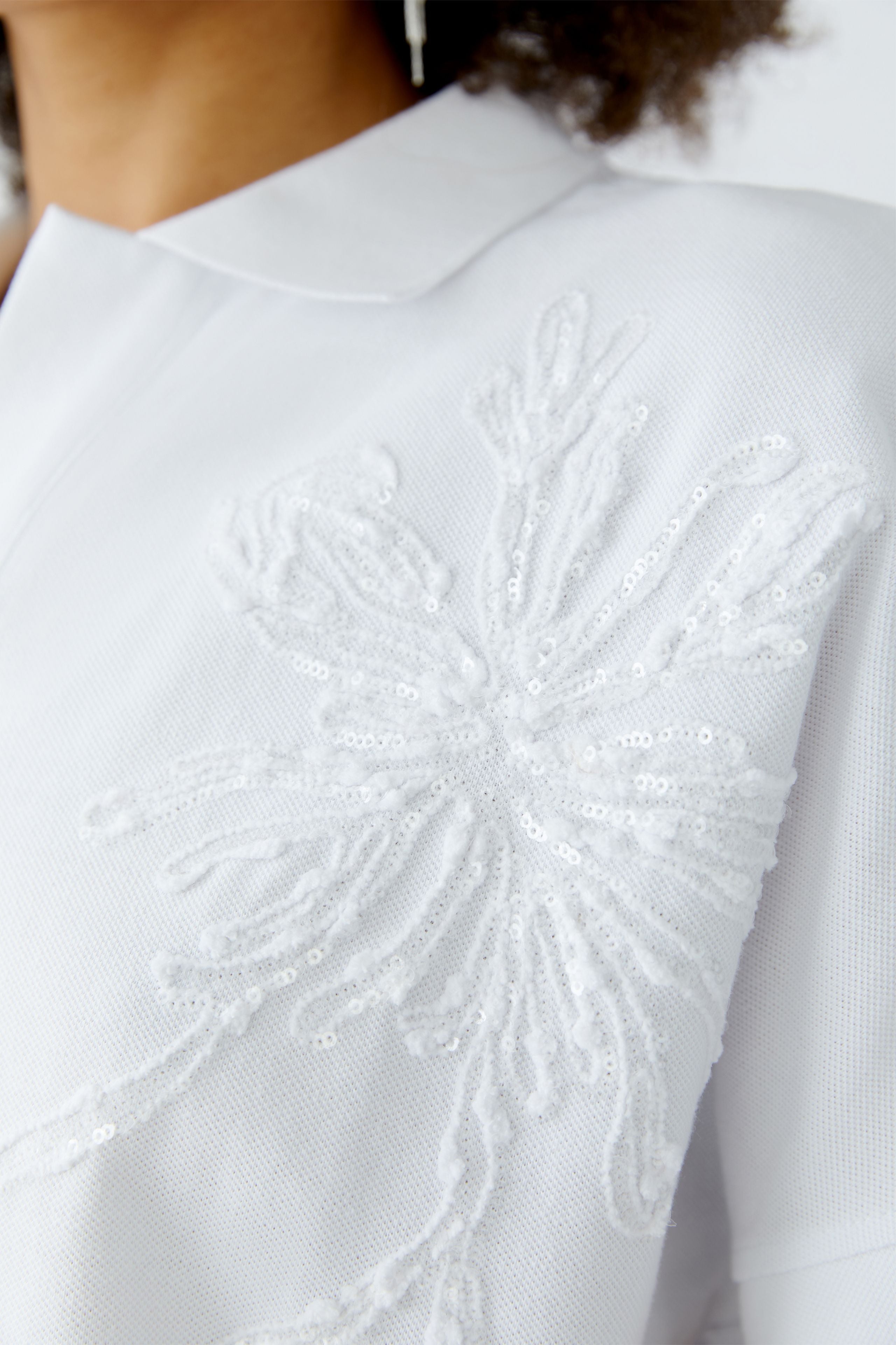 Oui - White Flower Sequin Polo