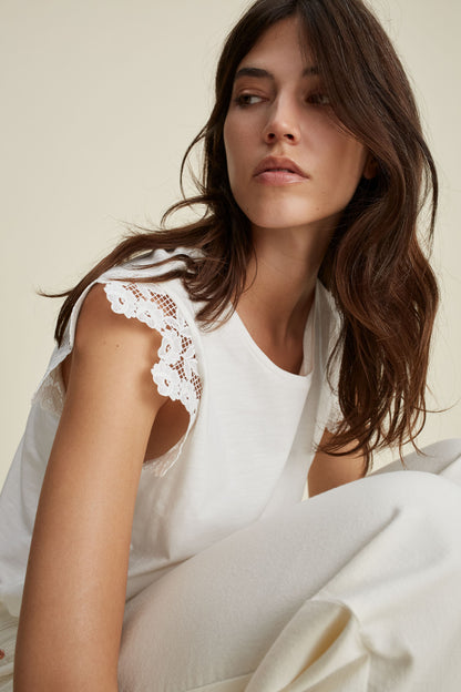 Oui- Cotton Tee with Lace Sleeve