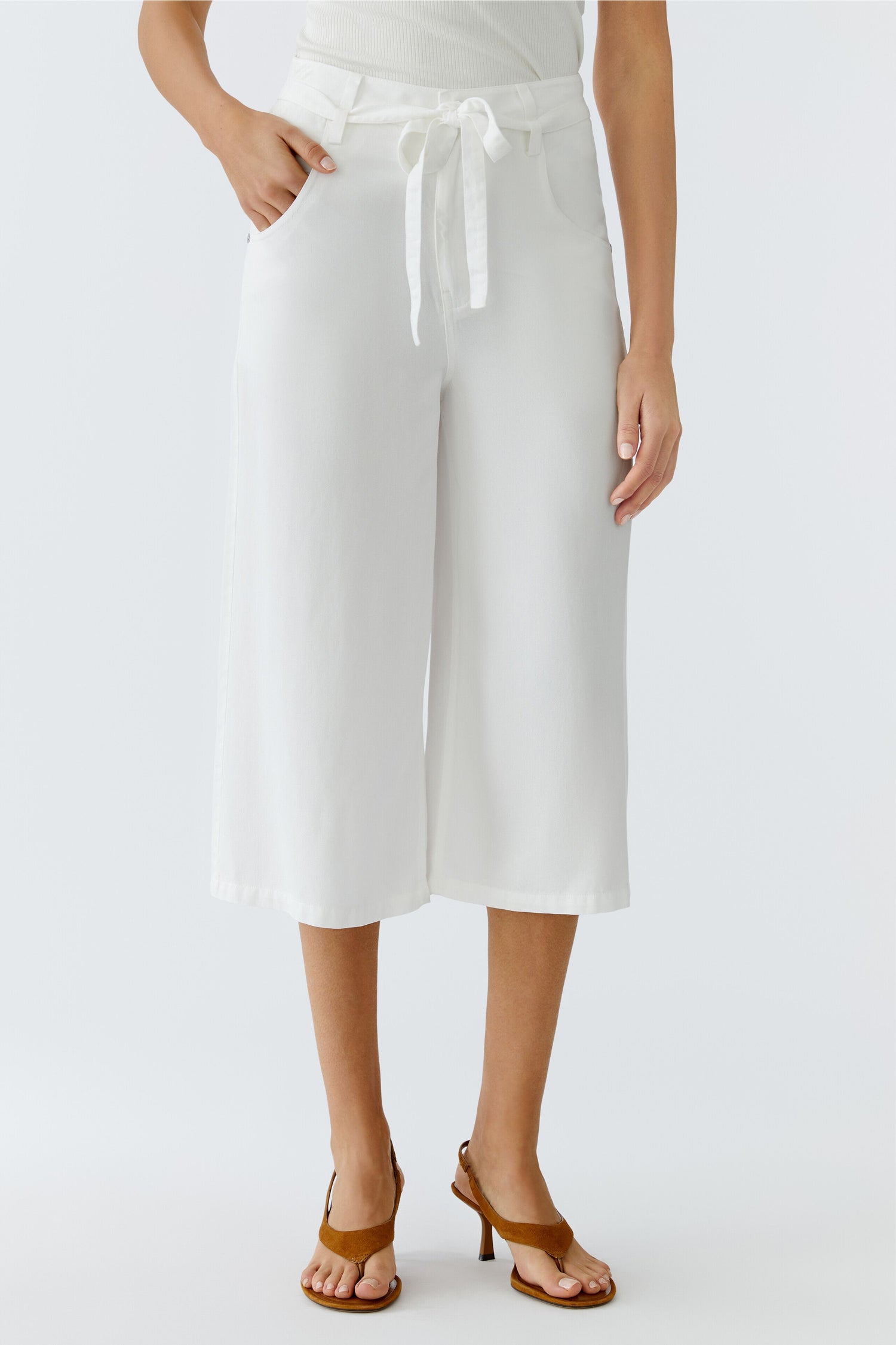 Oui Bermuda White Denim Shorts
