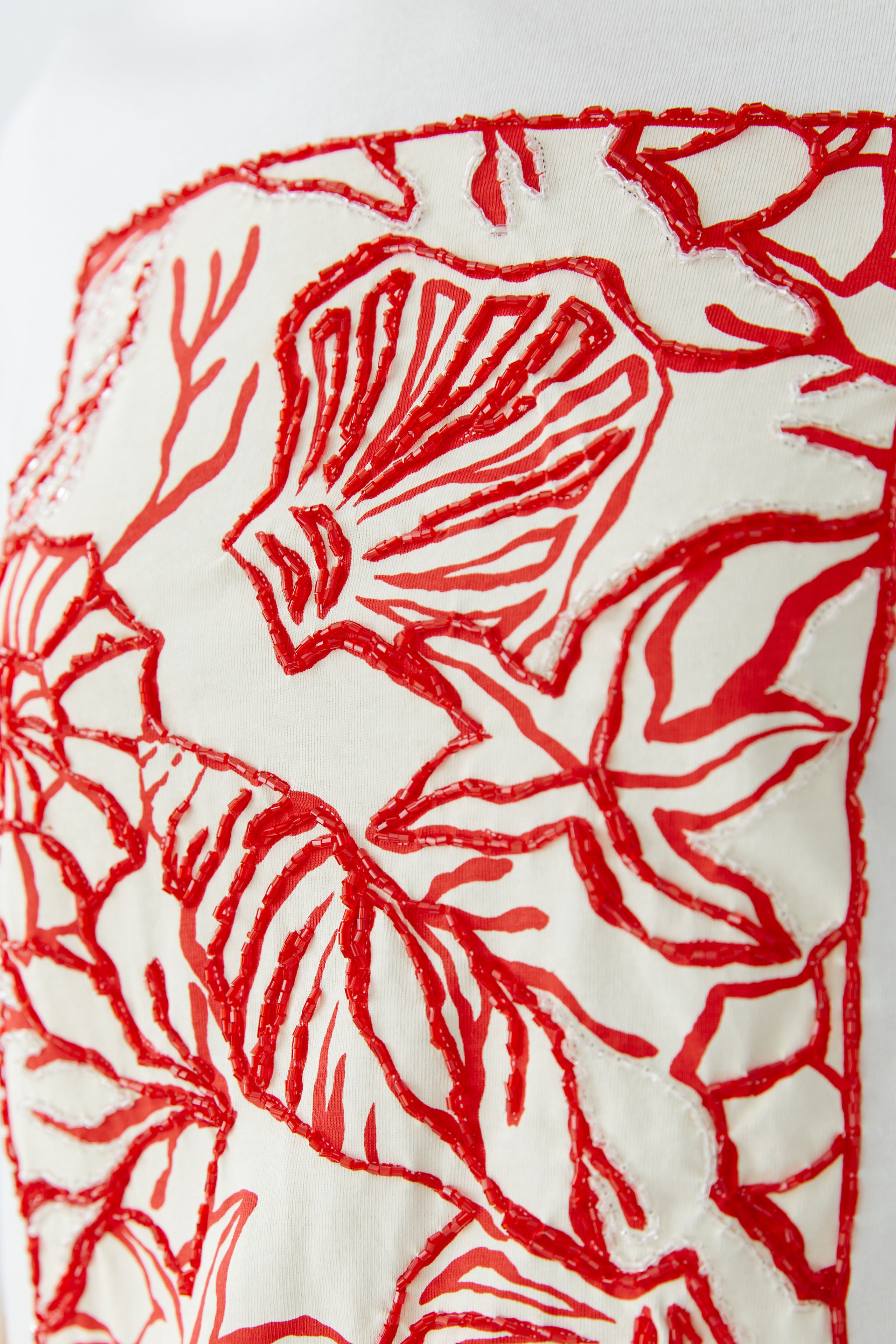 Oui - Red and White Shell Print T-Shirt