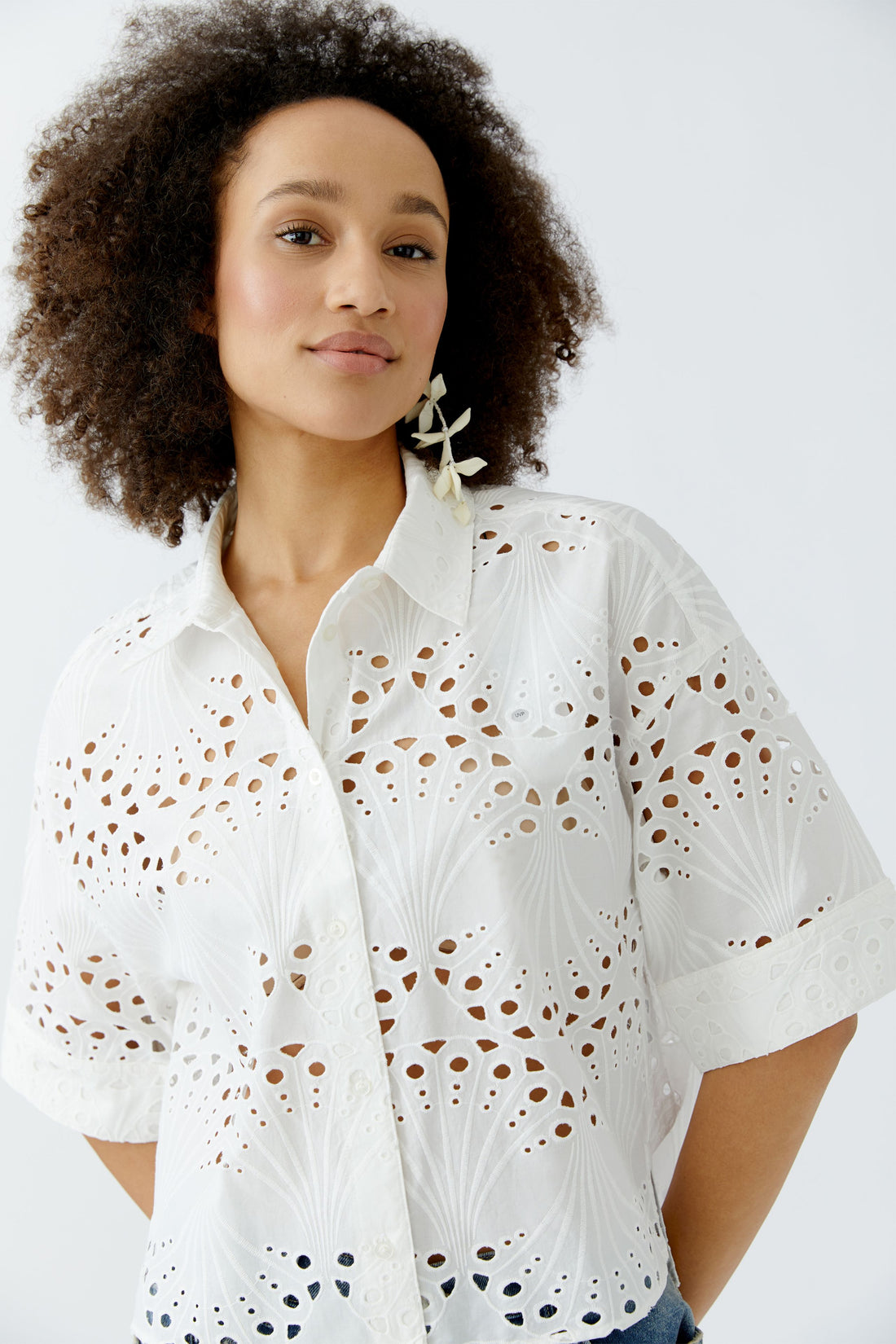 Oui- Crop cotton lace shirt
