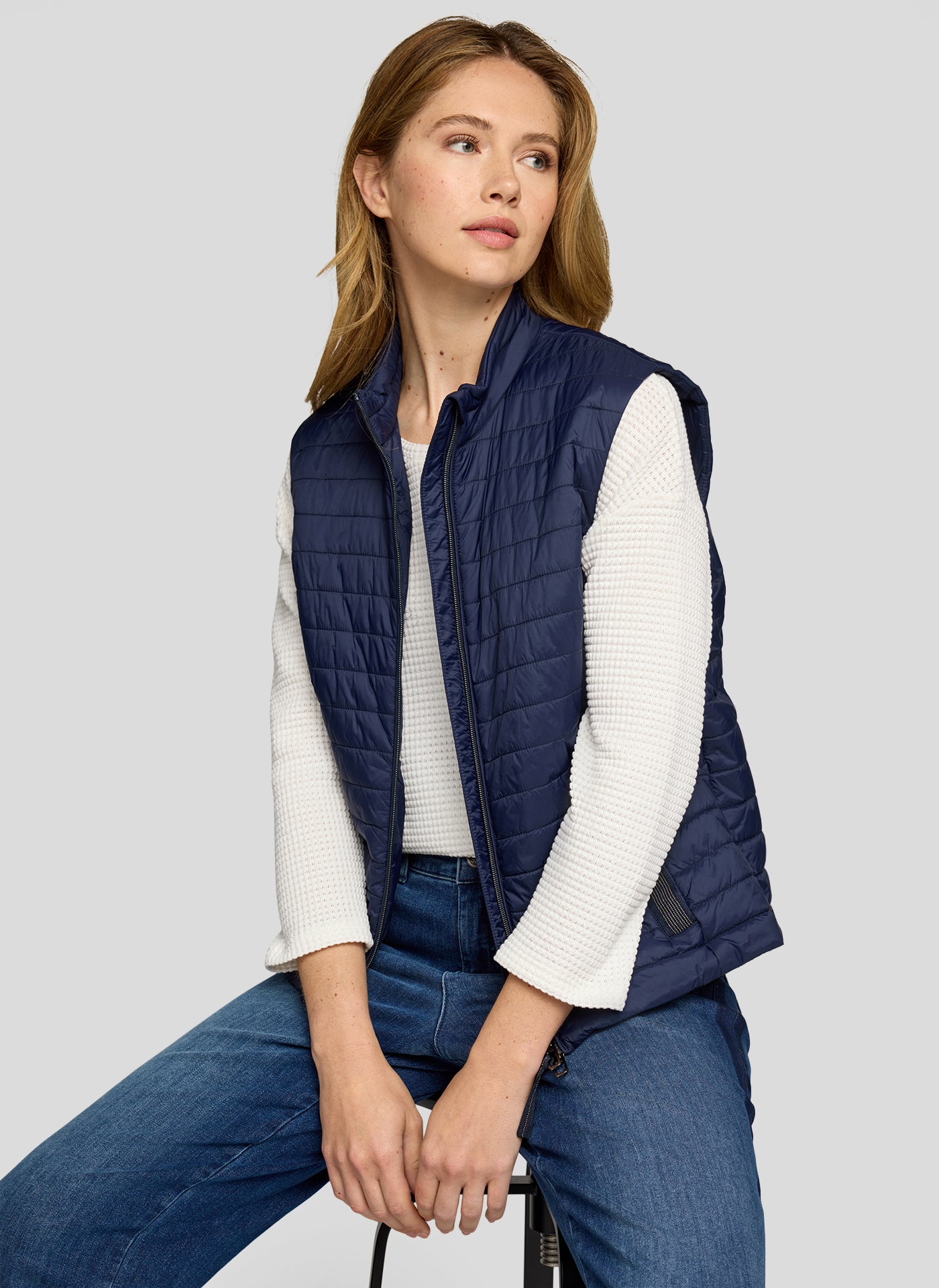 RABE - Navy Puffer Vest
