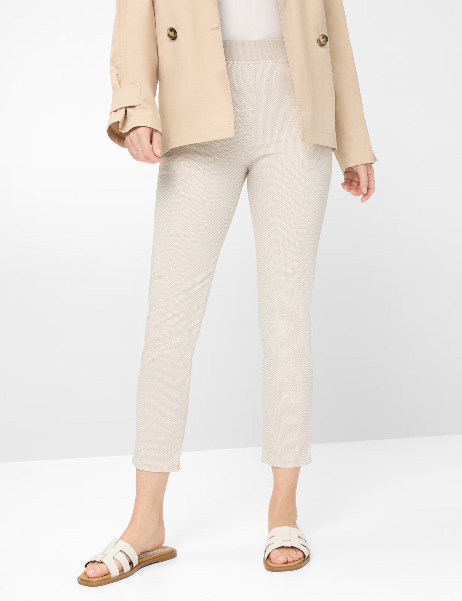 Brax Raphaela Pamina 6/8 Length- Beige and White Print