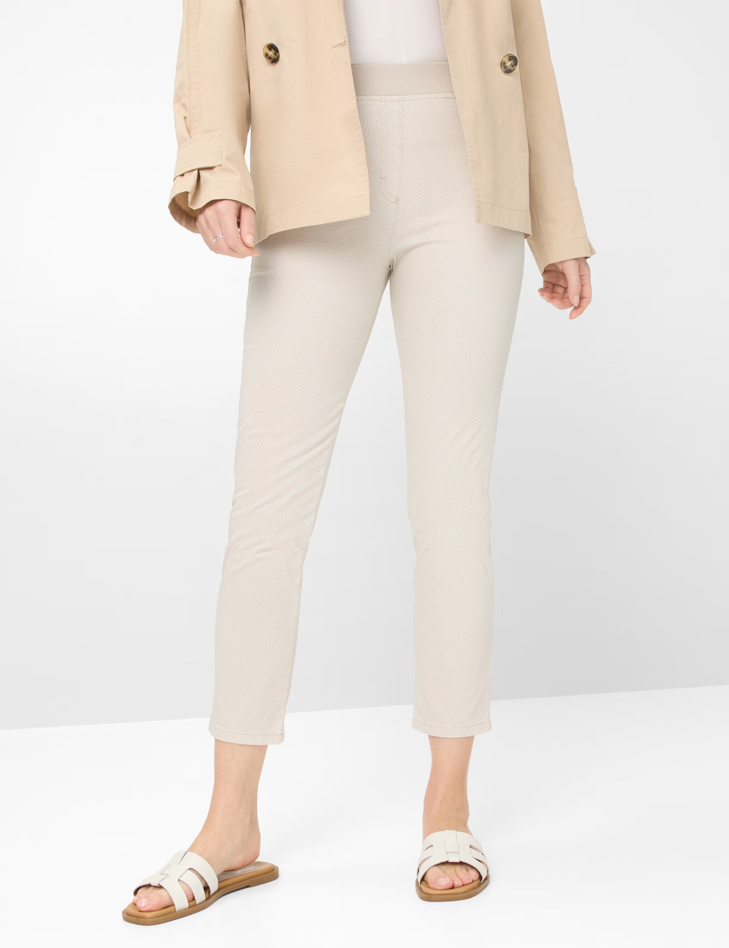 Brax Raphaela Pamina 6/8 Length- Beige and White Print
